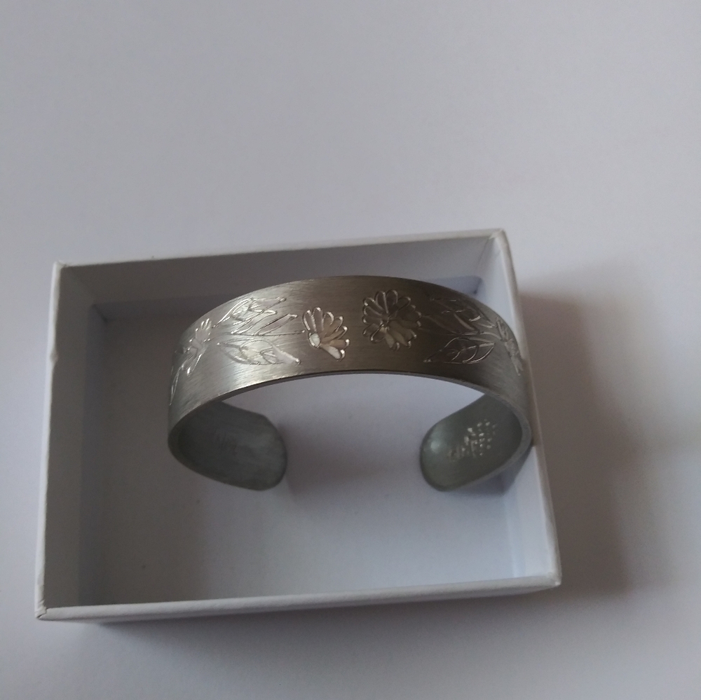 Aster October Birth Month Flower Pewter Cuff Bracelet.